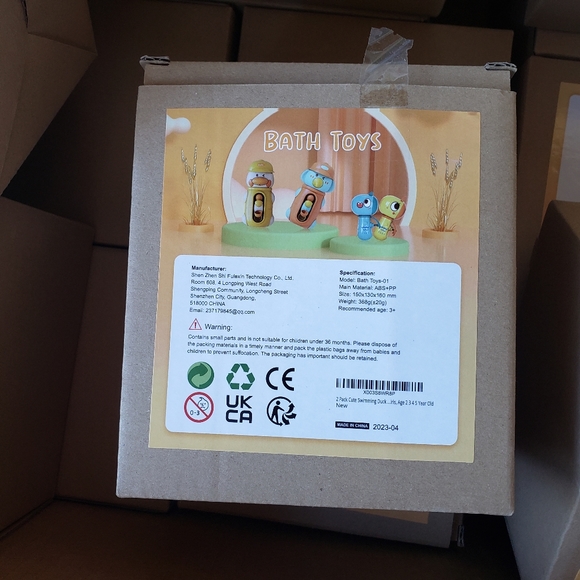 Bathtub Toys Duck & Elephant with Suction Cups + 2 Water Guns- 4 pack - Picture 9 of 14